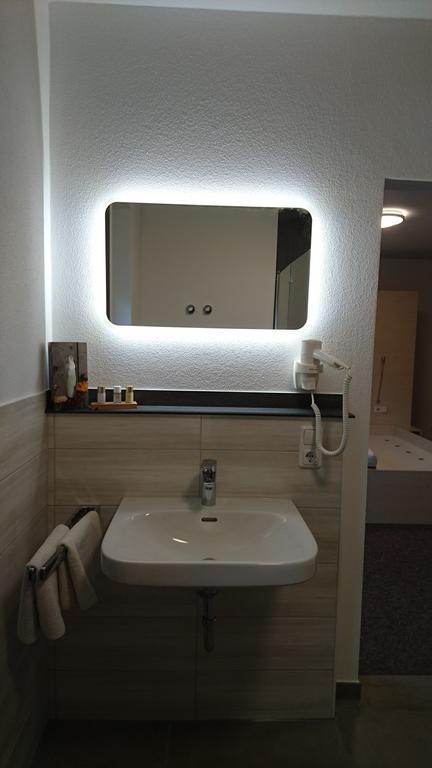 Gaestehaus Langhammer Bubenreuth Экстерьер фото