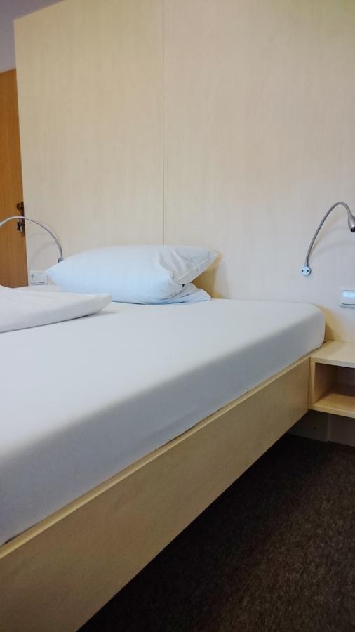 Gaestehaus Langhammer Bubenreuth Экстерьер фото